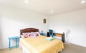 Private Guest Suite Near The Airport 1-4 Guests